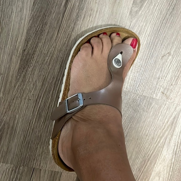 COPY - Birkenstock Gizeh Rose gold Thong Sandal size 5 - Picture 10 of 10